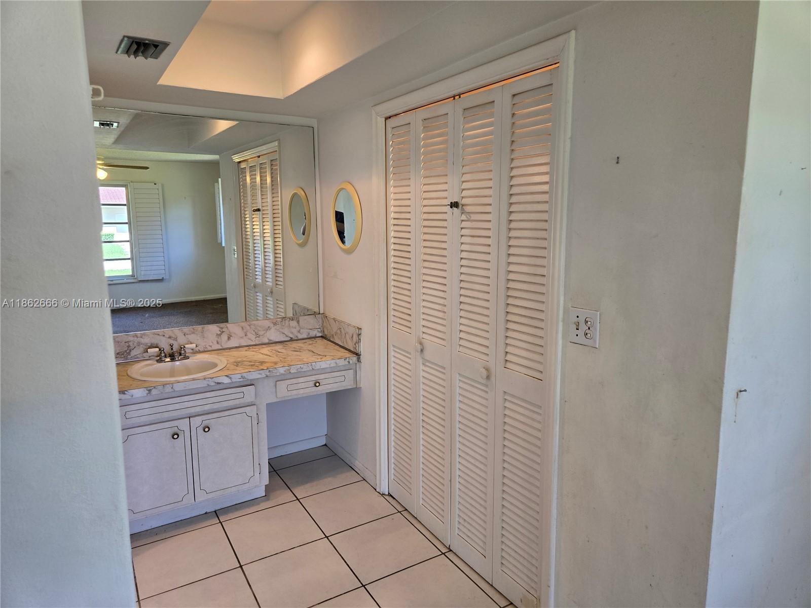 PLANTATIONS SECLUDED GARD - Residential