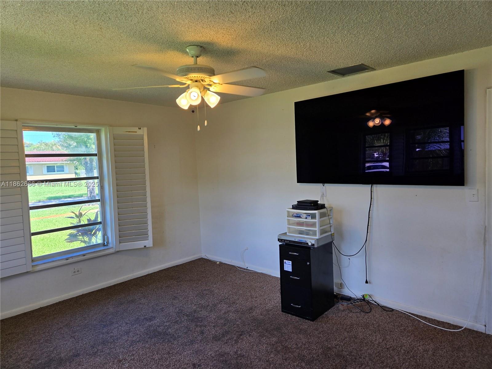 PLANTATIONS SECLUDED GARD - Residential