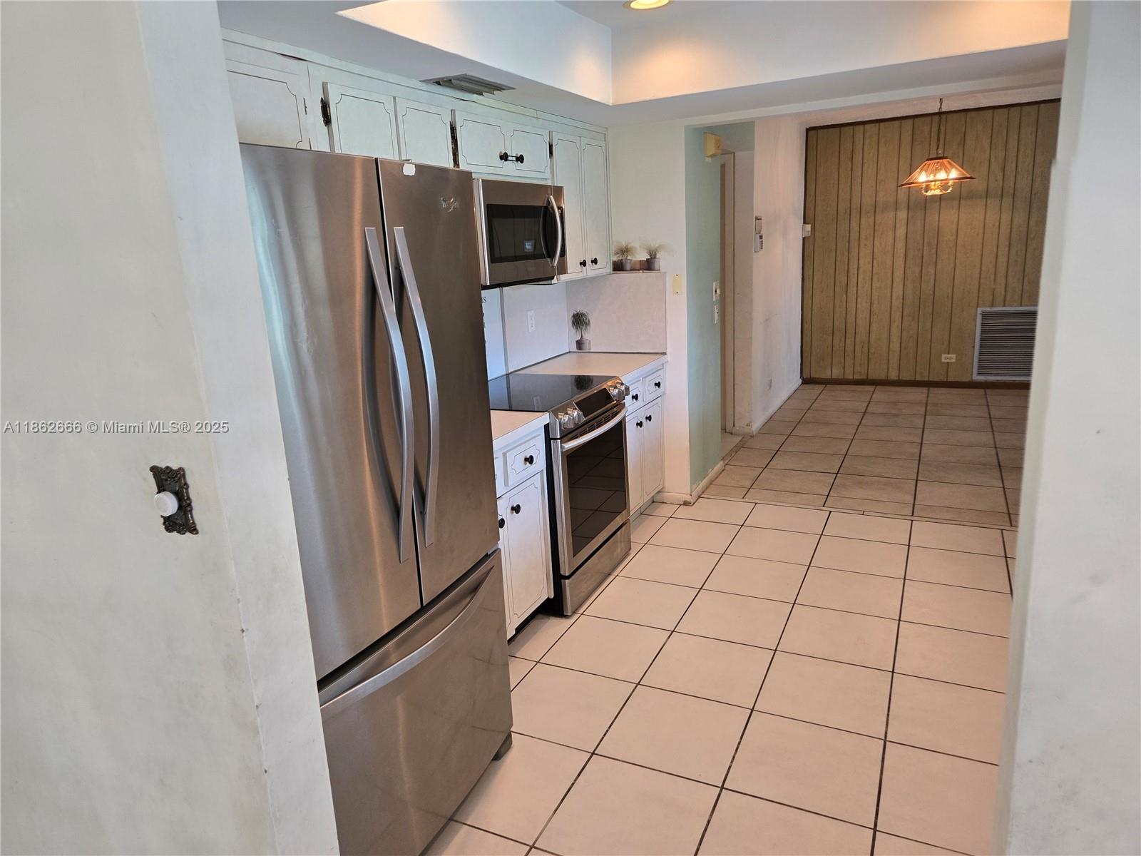 PLANTATIONS SECLUDED GARD - Residential