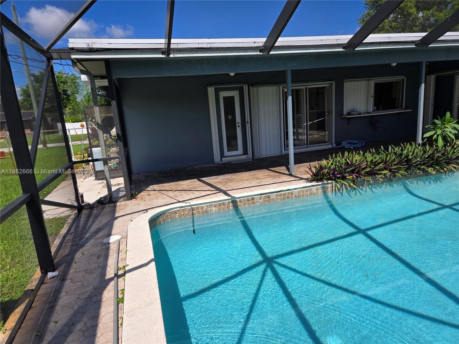 PLANTATIONS SECLUDED GARD - Residential