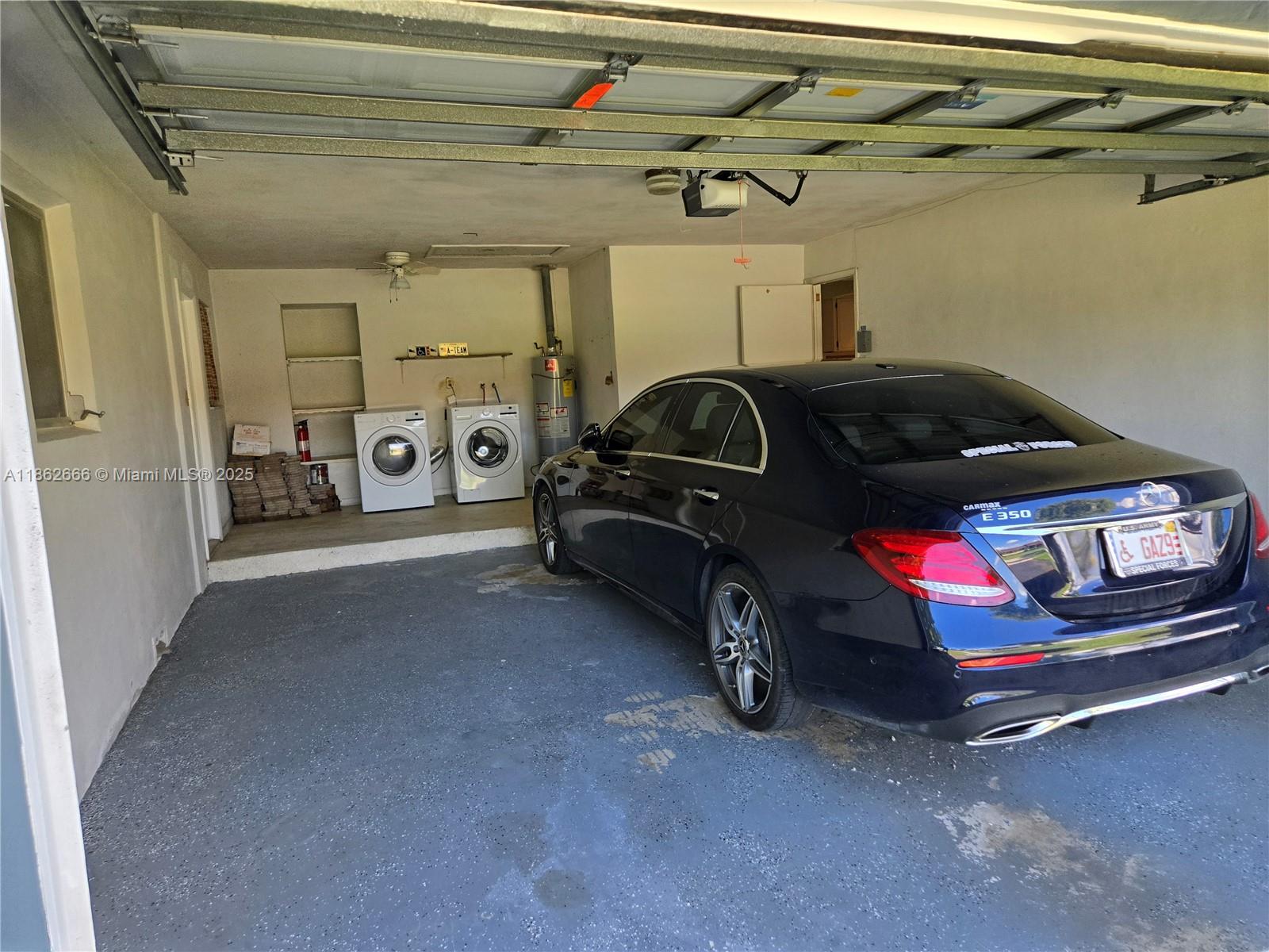 PLANTATIONS SECLUDED GARD - Residential