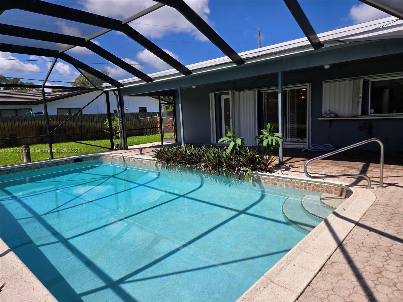 PLANTATIONS SECLUDED GARD - Residential