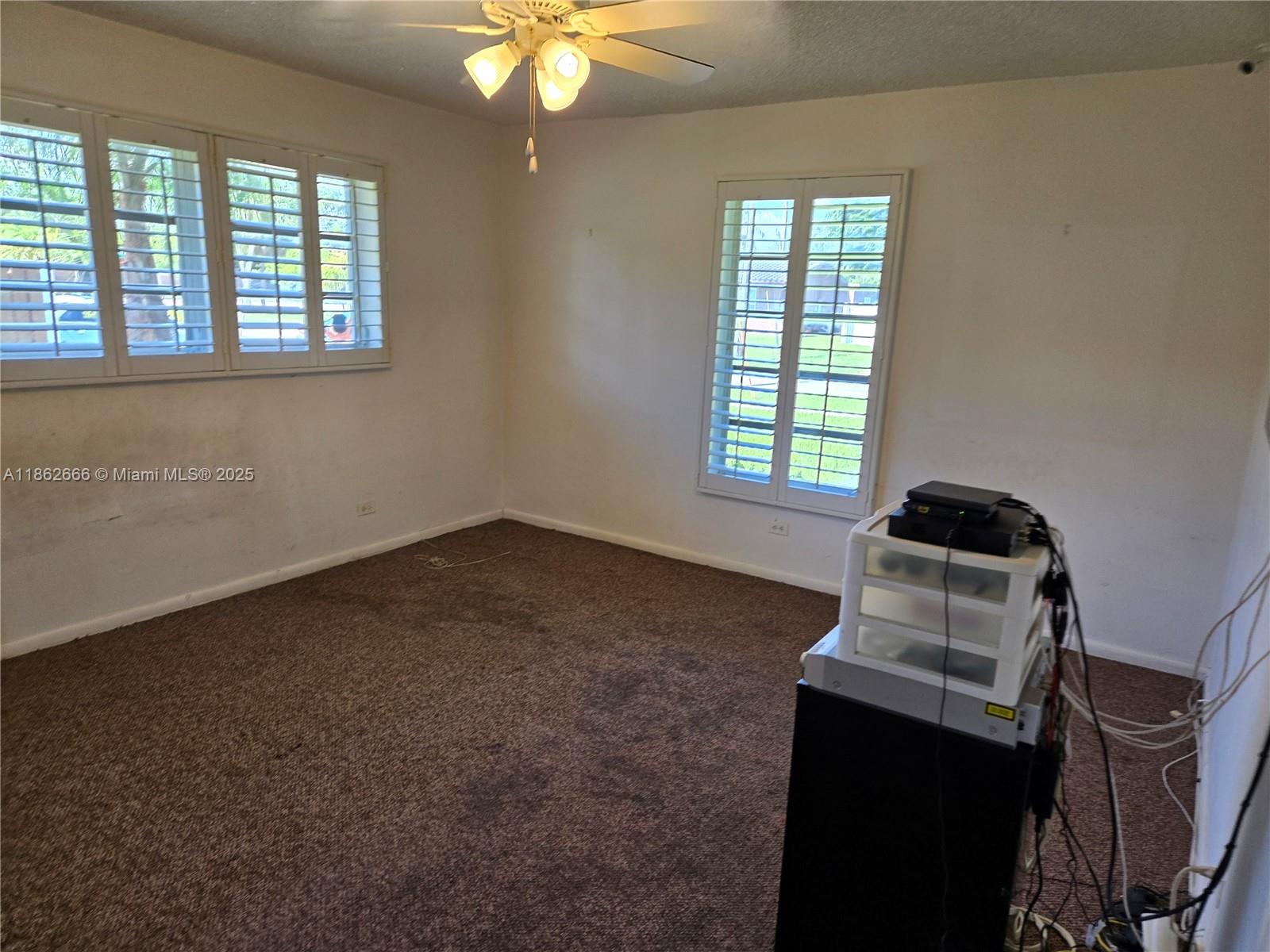 PLANTATIONS SECLUDED GARD - Residential