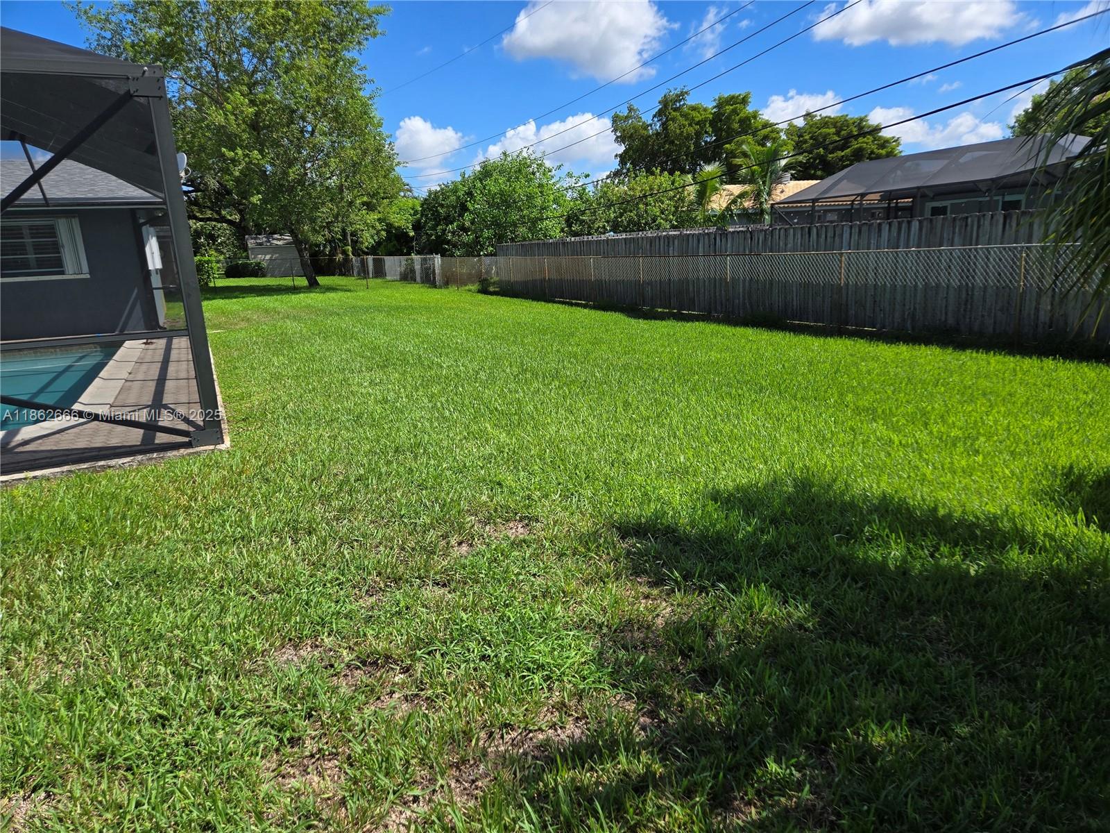 PLANTATIONS SECLUDED GARD - Residential