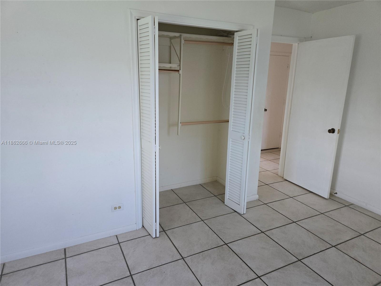 PLANTATIONS SECLUDED GARD - Residential