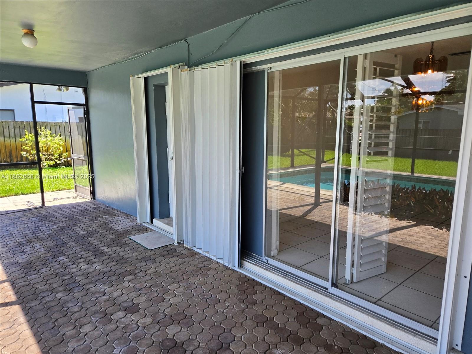 PLANTATIONS SECLUDED GARD - Residential