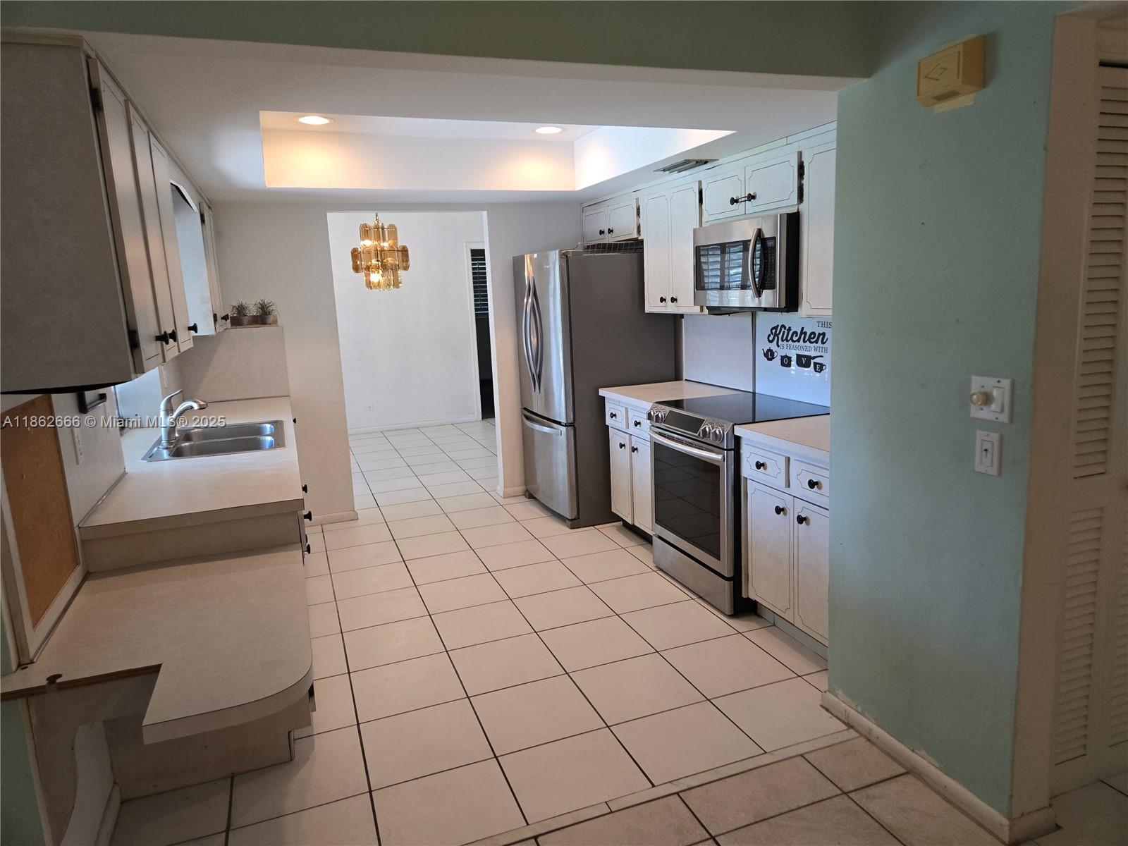 PLANTATIONS SECLUDED GARD - Residential