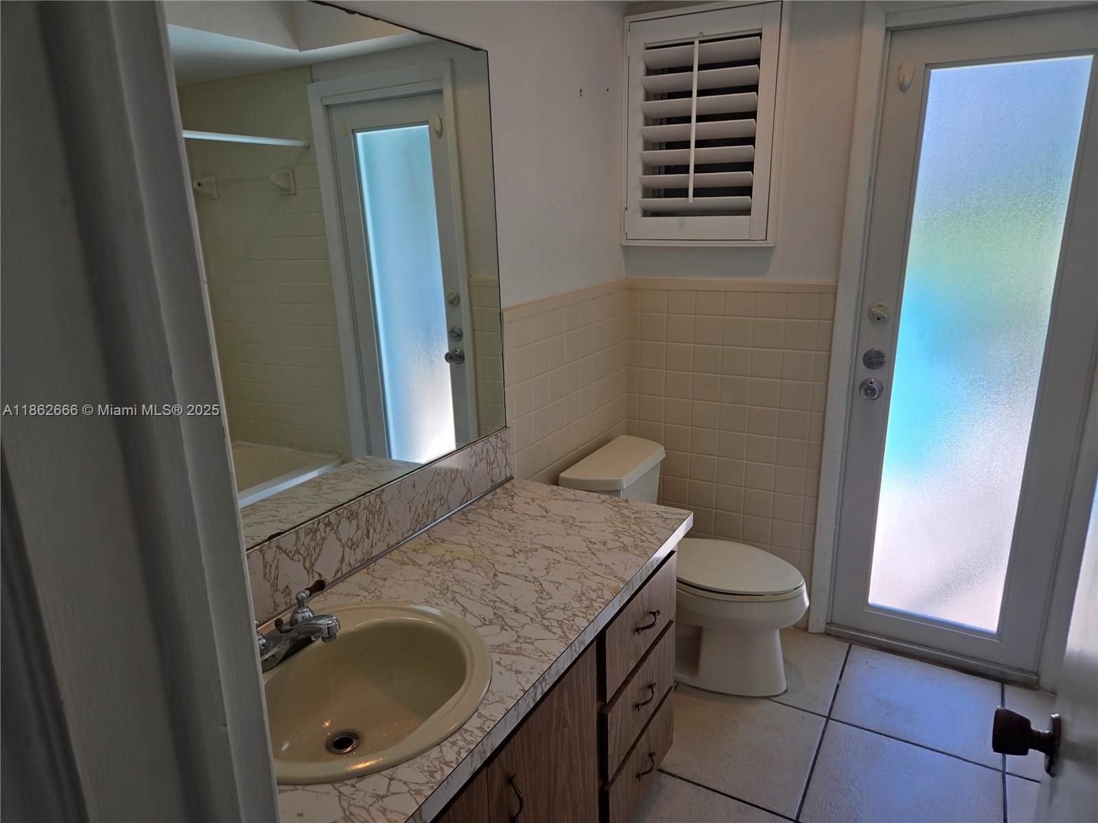 PLANTATIONS SECLUDED GARD - Residential