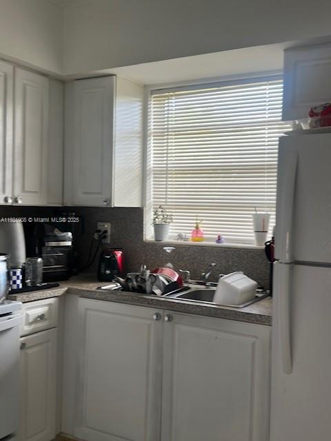 BISCAYNE PARK TERRACE CON - Residential