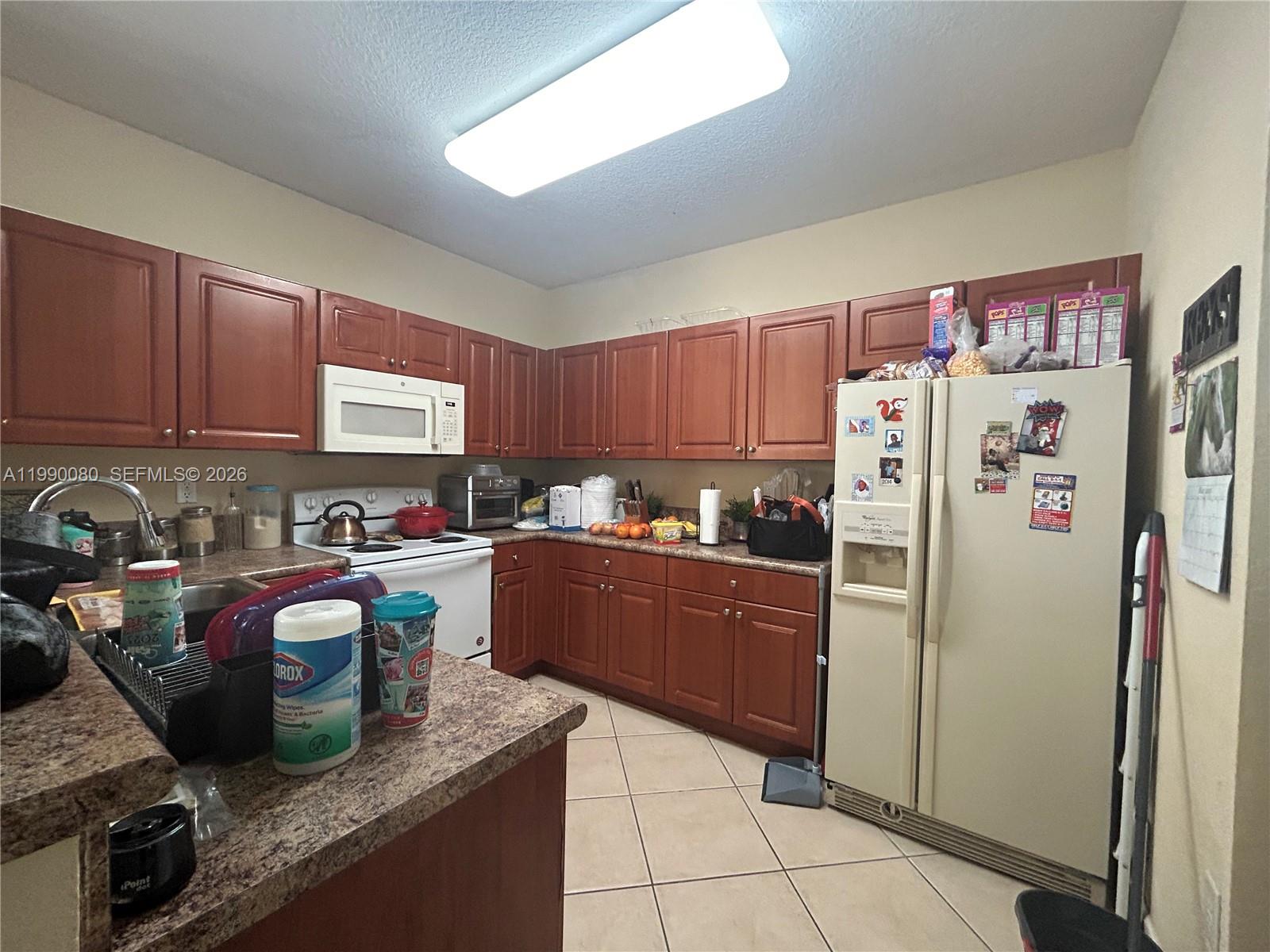 THE SHORES CONDO NO 2 - Residential Lease