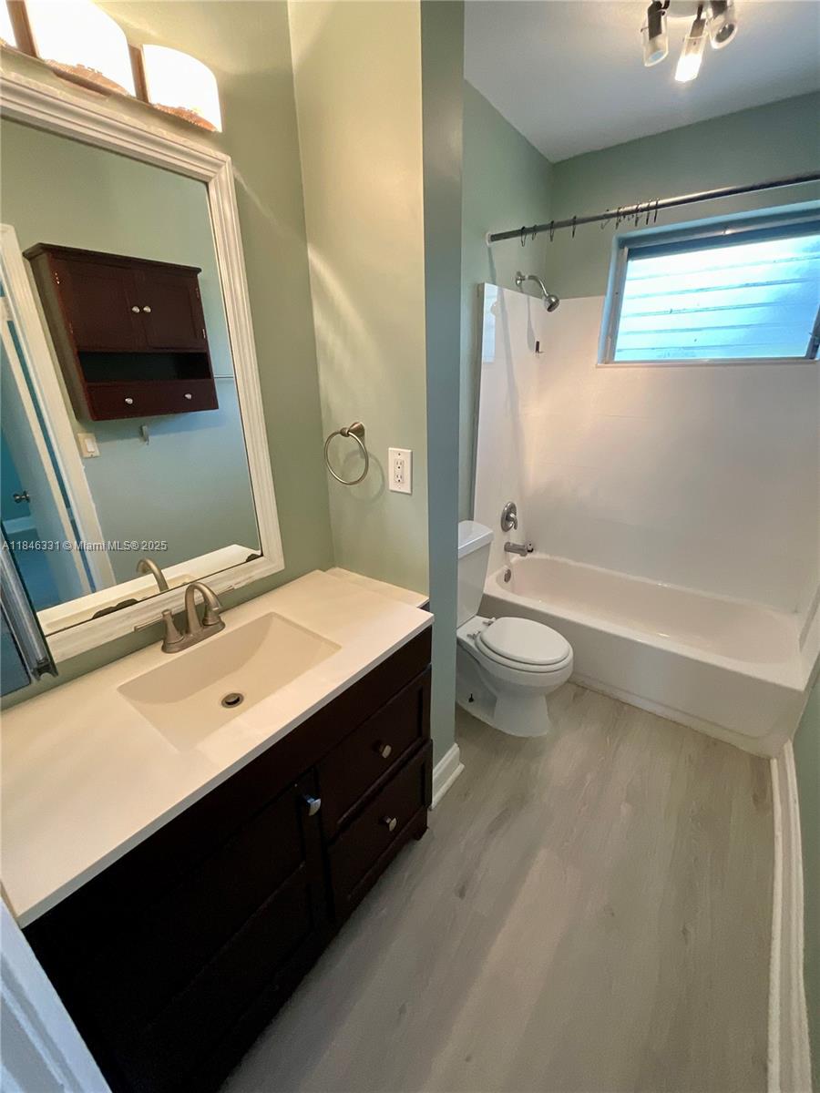 SUTTON PLACE CONDO - Residential Lease