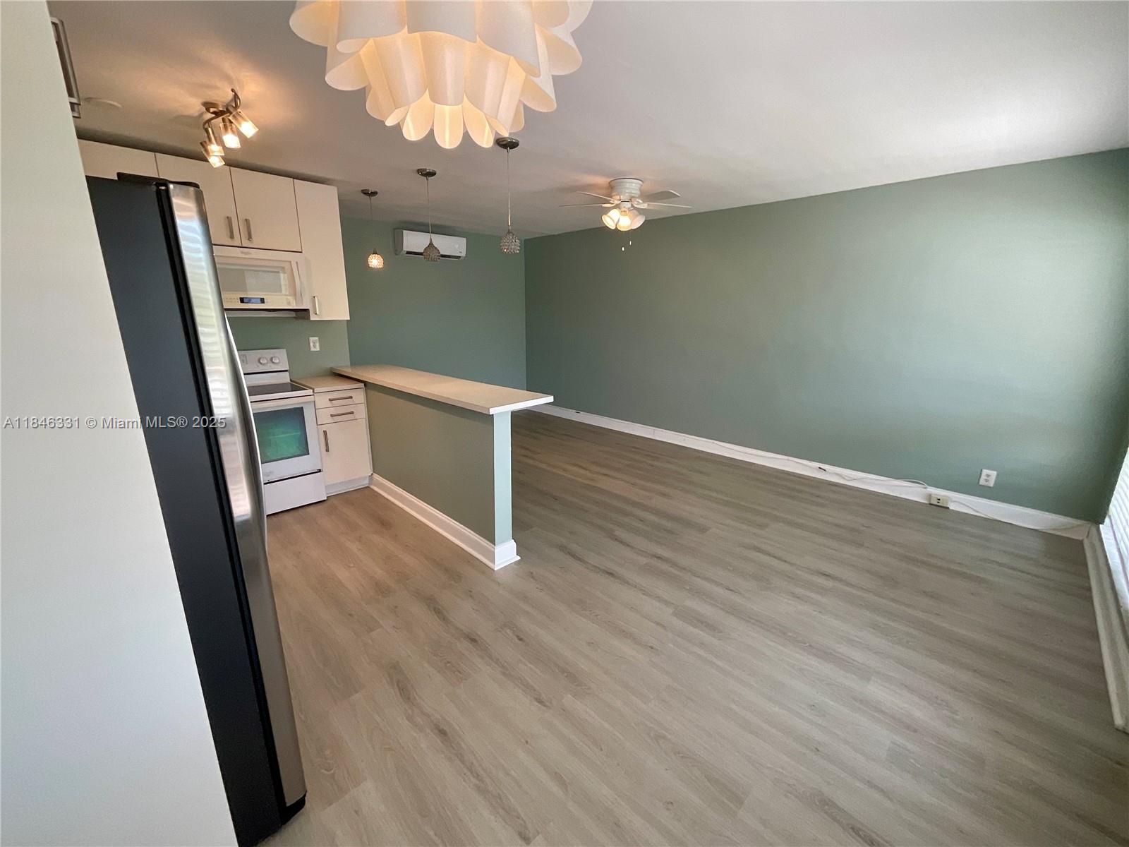 SUTTON PLACE CONDO - Residential Lease