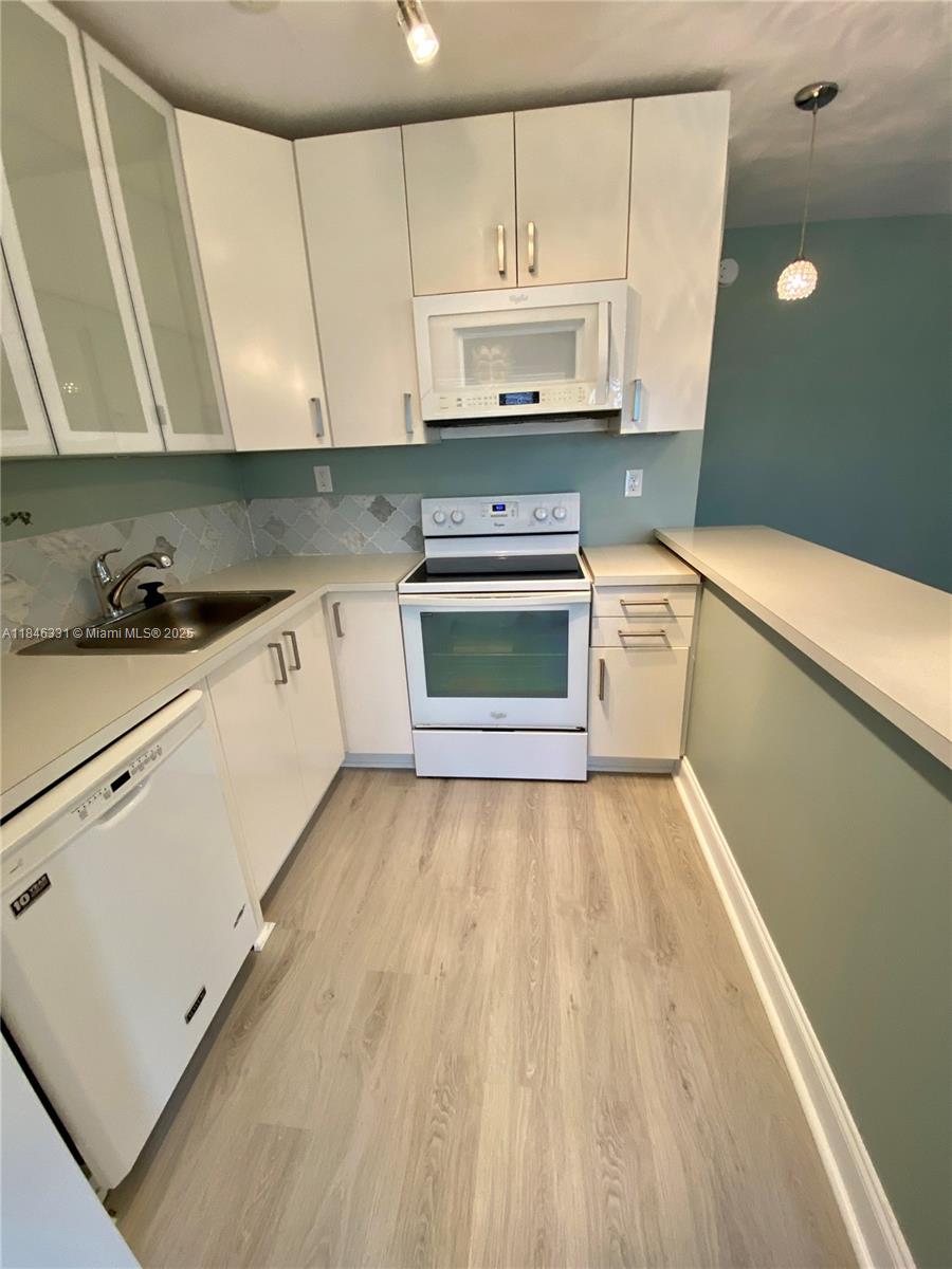 SUTTON PLACE CONDO - Residential Lease