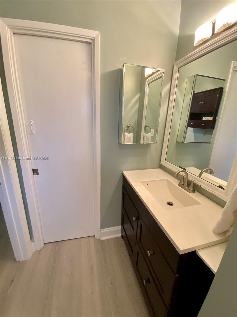 SUTTON PLACE CONDO - Residential Lease