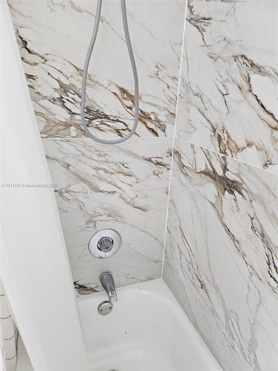 ABBEY PARK GARDENS I COND - Residential