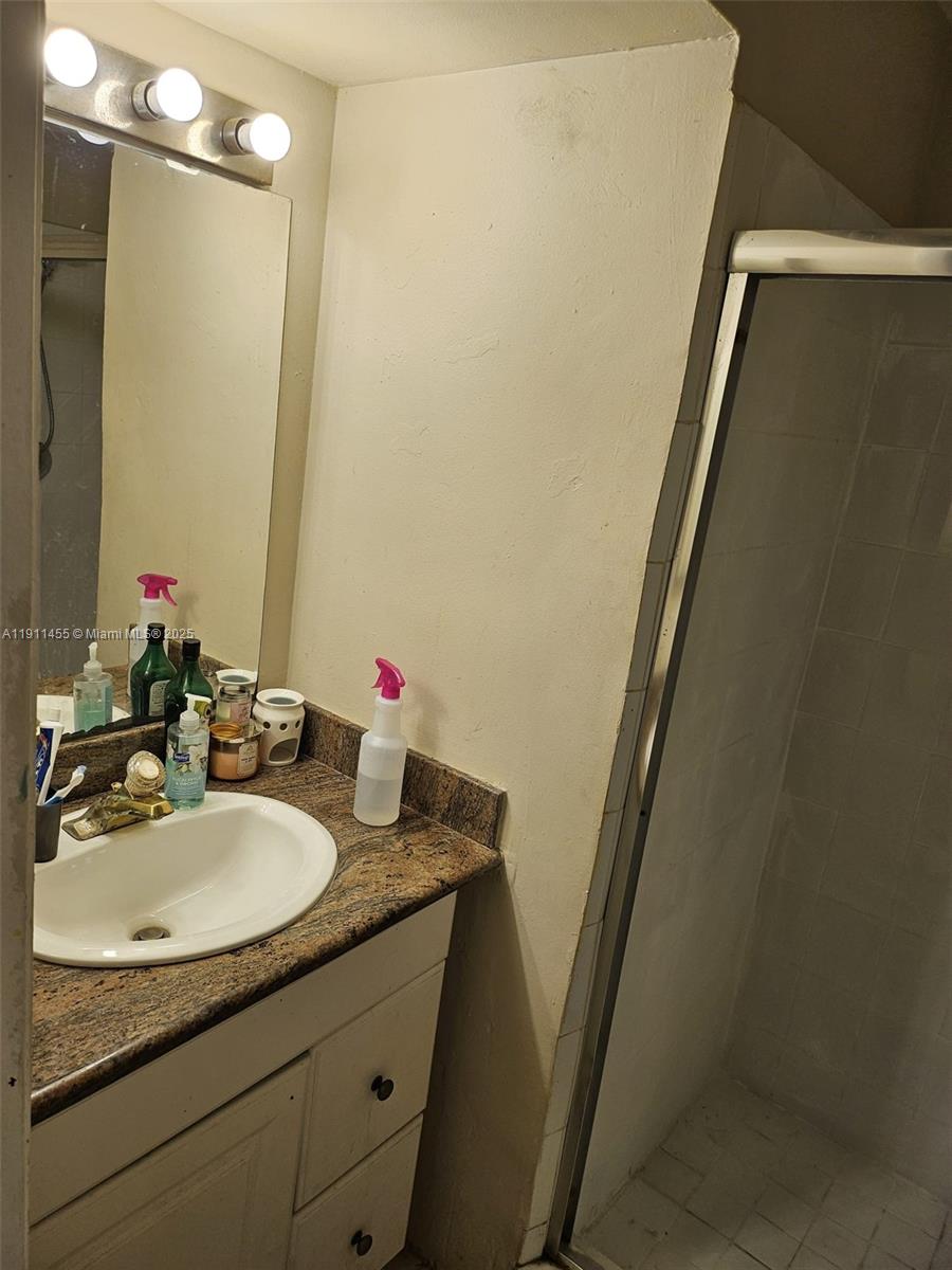 ABBEY PARK GARDENS I COND - Residential