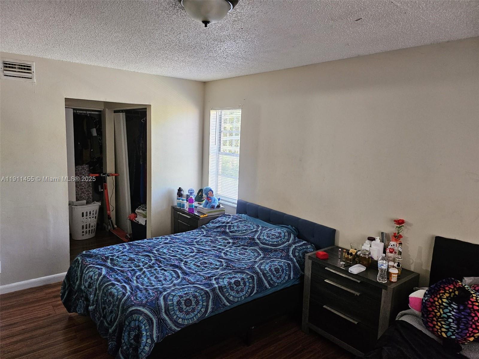 ABBEY PARK GARDENS I COND - Residential