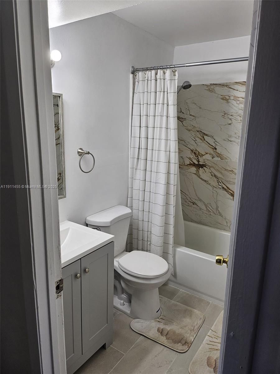 ABBEY PARK GARDENS I COND - Residential