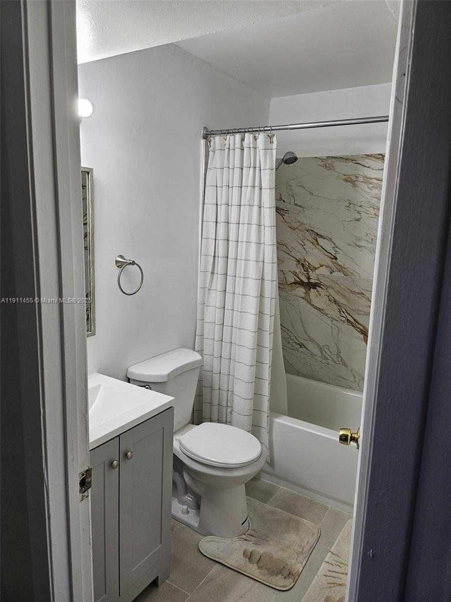 ABBEY PARK GARDENS I COND - Residential