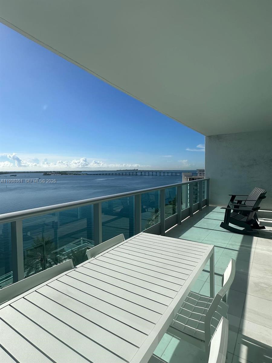 JADE RESIDENCES AT BRICKE - Residential