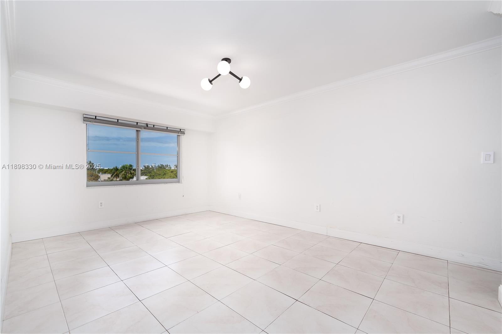 PARKVIEW HOUSE CONDO - Residential