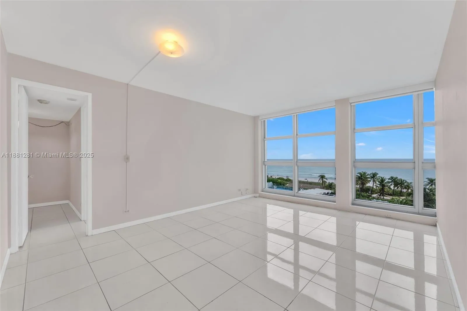 Miami Beach, Florida 33140, United States, 2 Bedrooms Bedrooms, ,2 BathroomsBathrooms,Residential,Active,213801