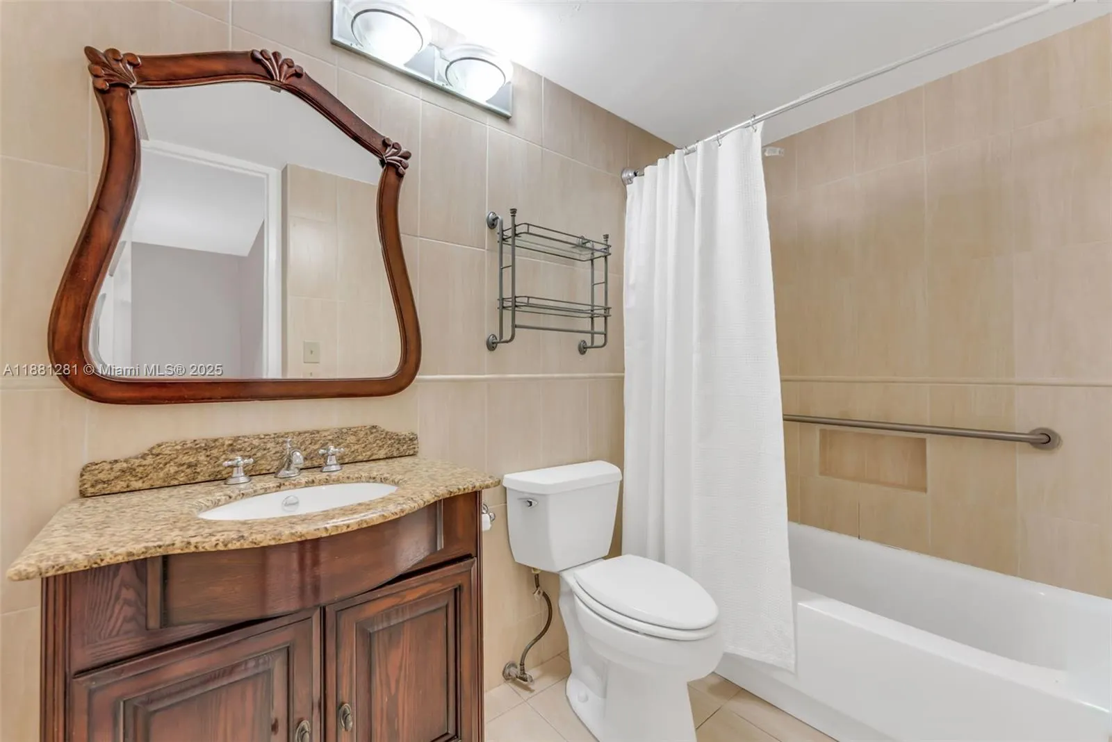 Miami Beach, Florida 33140, United States, 2 Bedrooms Bedrooms, ,2 BathroomsBathrooms,Residential,Active,213801