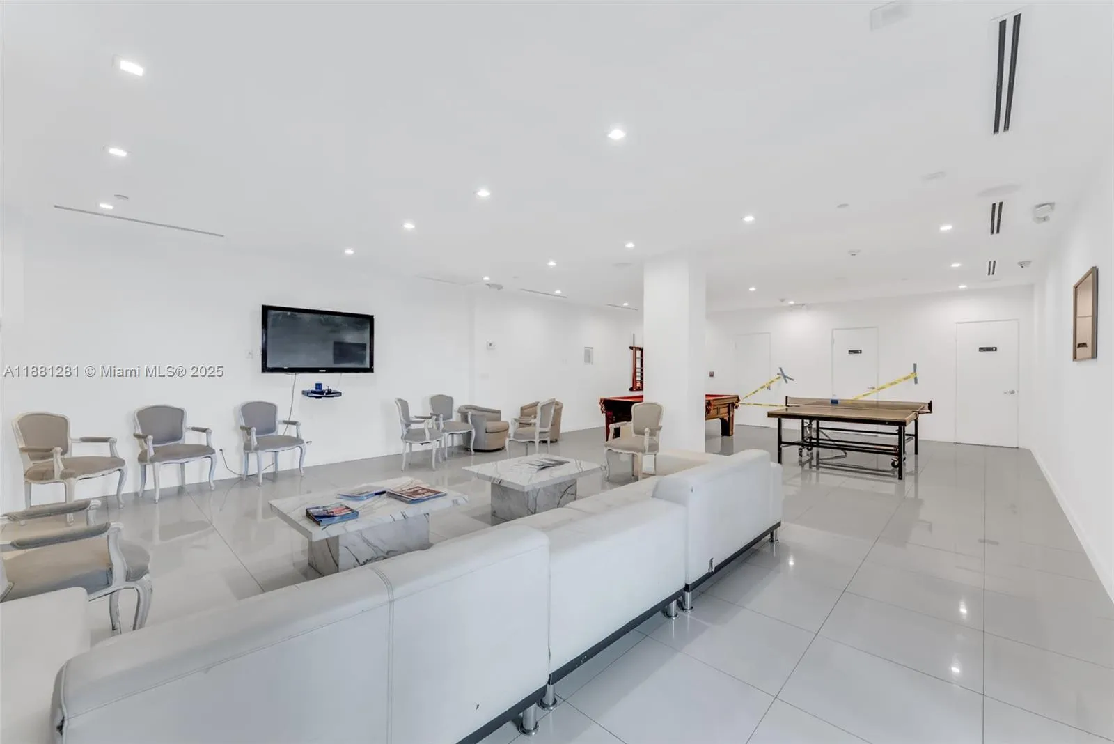 Miami Beach, Florida 33140, United States, 2 Bedrooms Bedrooms, ,2 BathroomsBathrooms,Residential,Active,213801