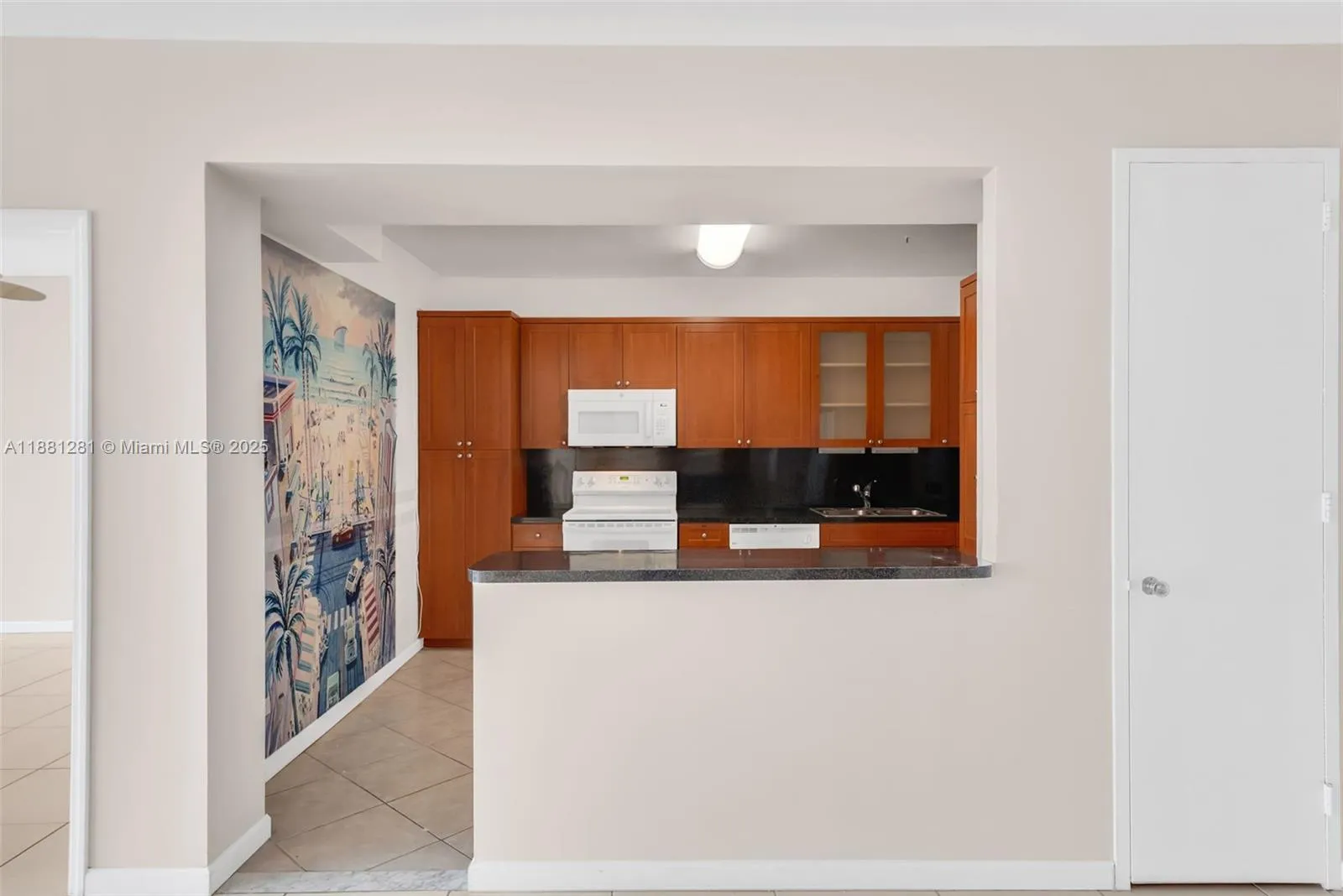 Miami Beach, Florida 33140, United States, 2 Bedrooms Bedrooms, ,2 BathroomsBathrooms,Residential,Active,213801