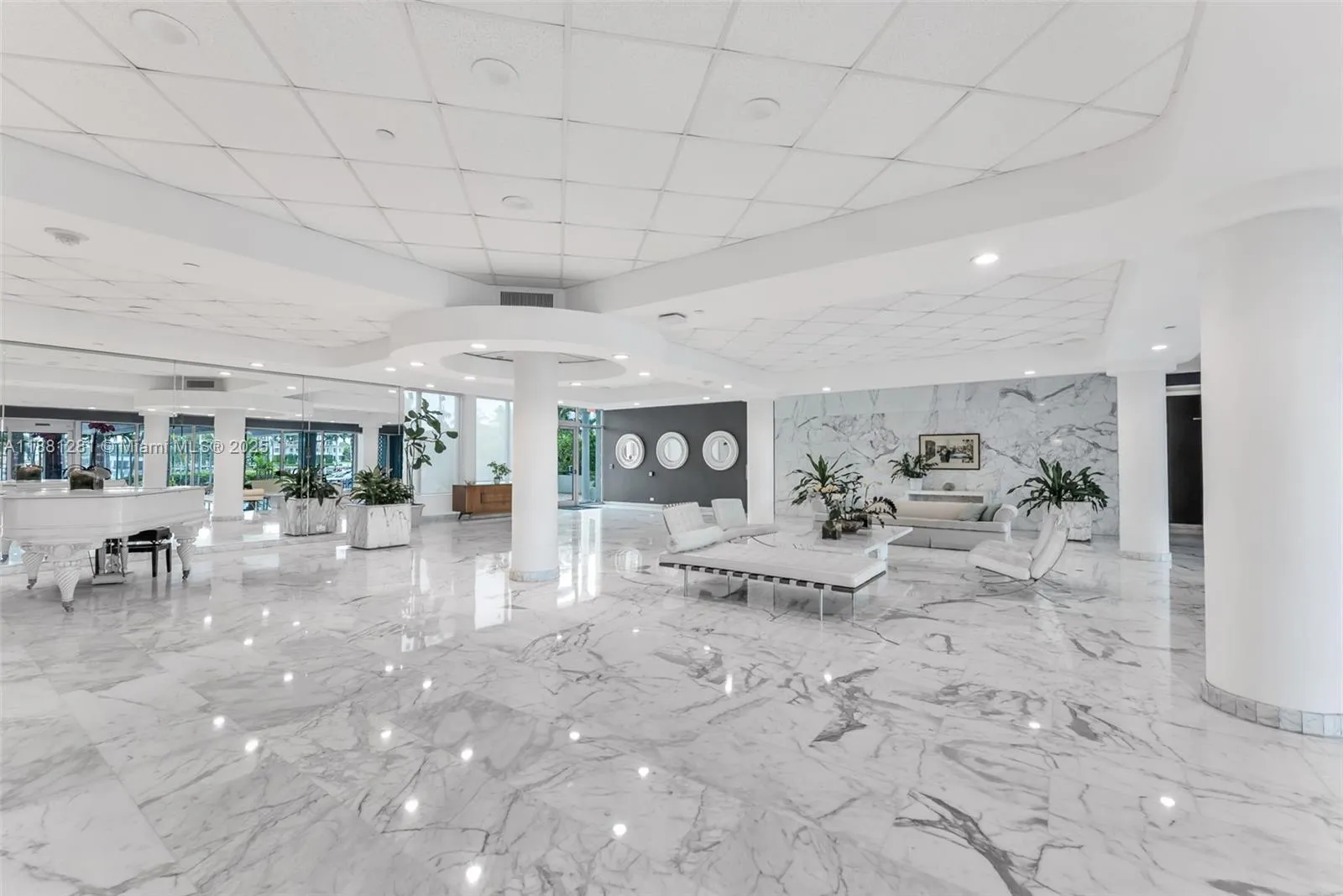 Miami Beach, Florida 33140, United States, 2 Bedrooms Bedrooms, ,2 BathroomsBathrooms,Residential,Active,213801