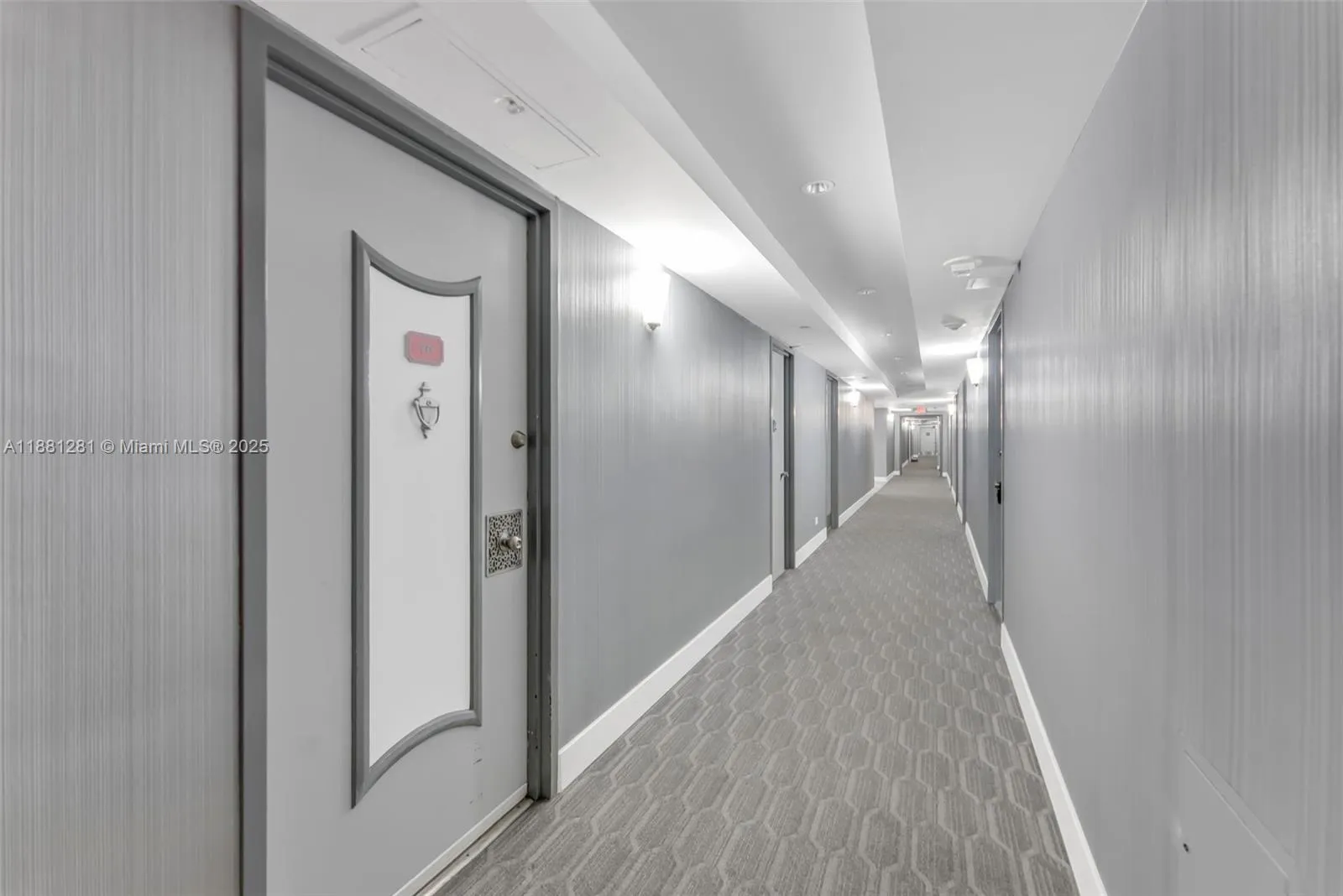 Miami Beach, Florida 33140, United States, 2 Bedrooms Bedrooms, ,2 BathroomsBathrooms,Residential,Active,213801