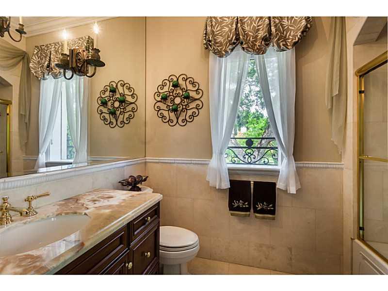 HELMS COUNTRY ESTS RE-PLA - Residential