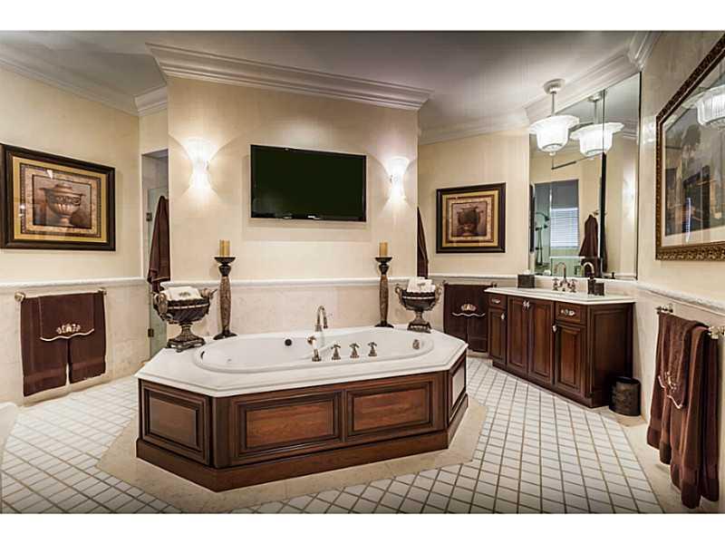 HELMS COUNTRY ESTS RE-PLA - Residential