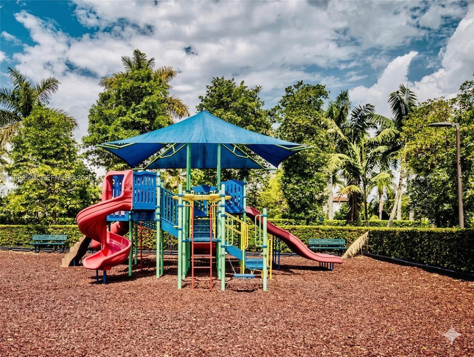 COCO PALM ESTATES - Residential