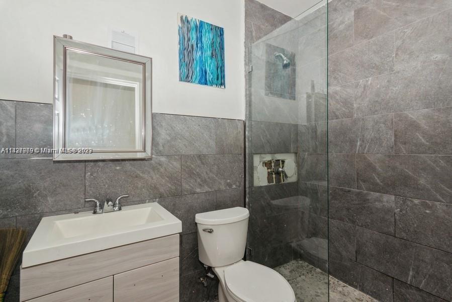 GLENHAVEN - Residential Lease