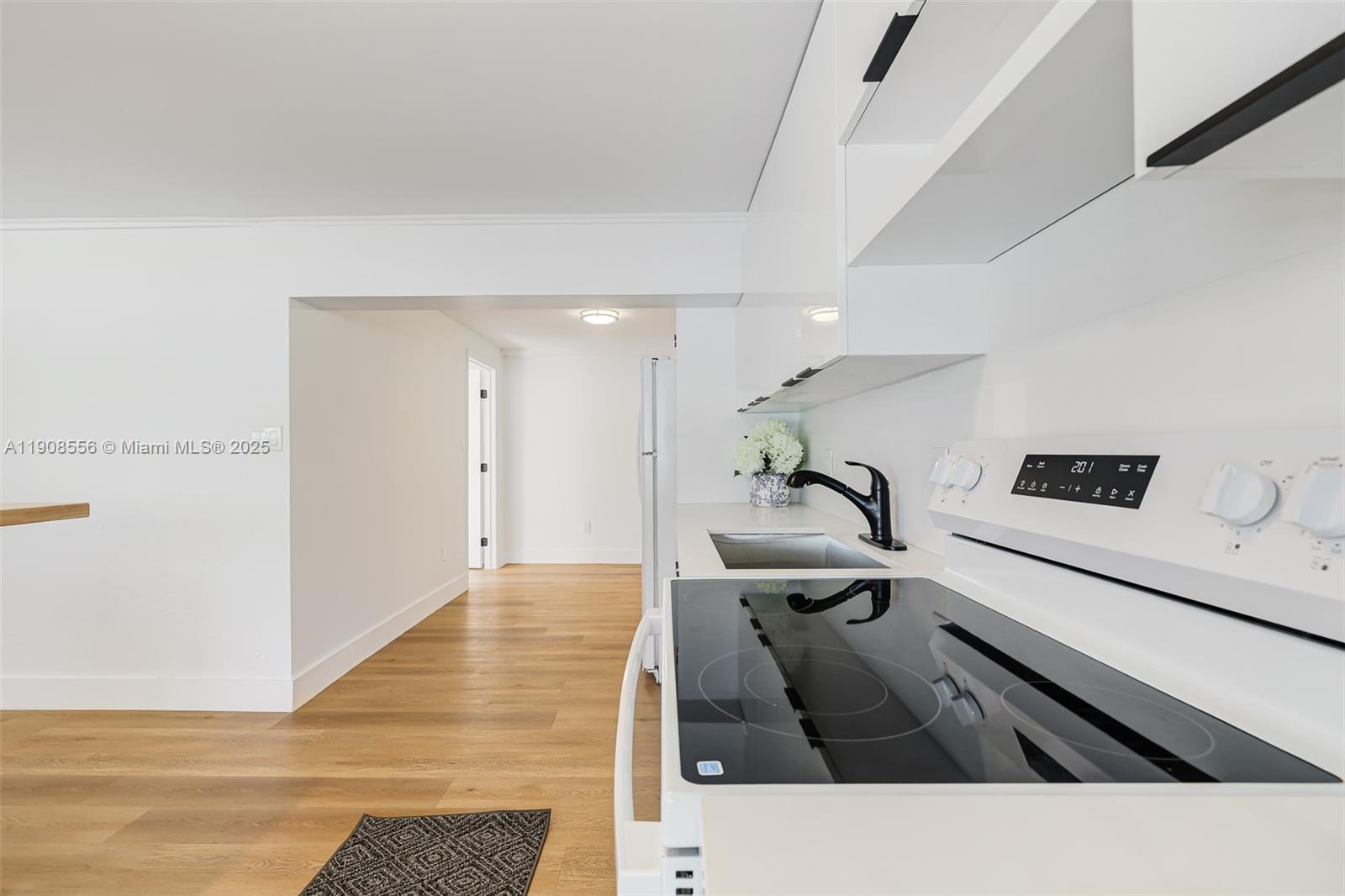 GRAPELAND HEIGHTS - Residential Lease