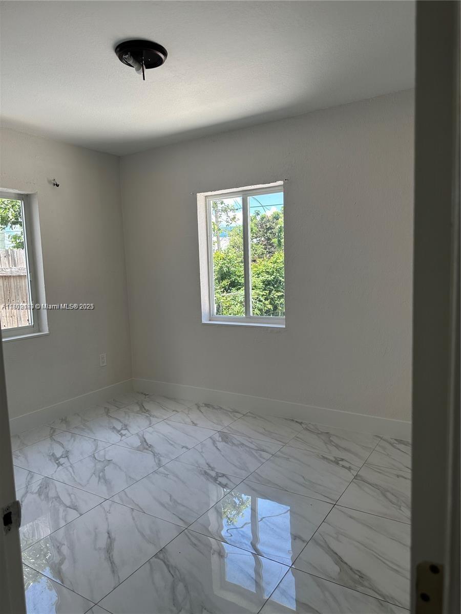 7TH AVENUE HIGHLANDS - Residential Income