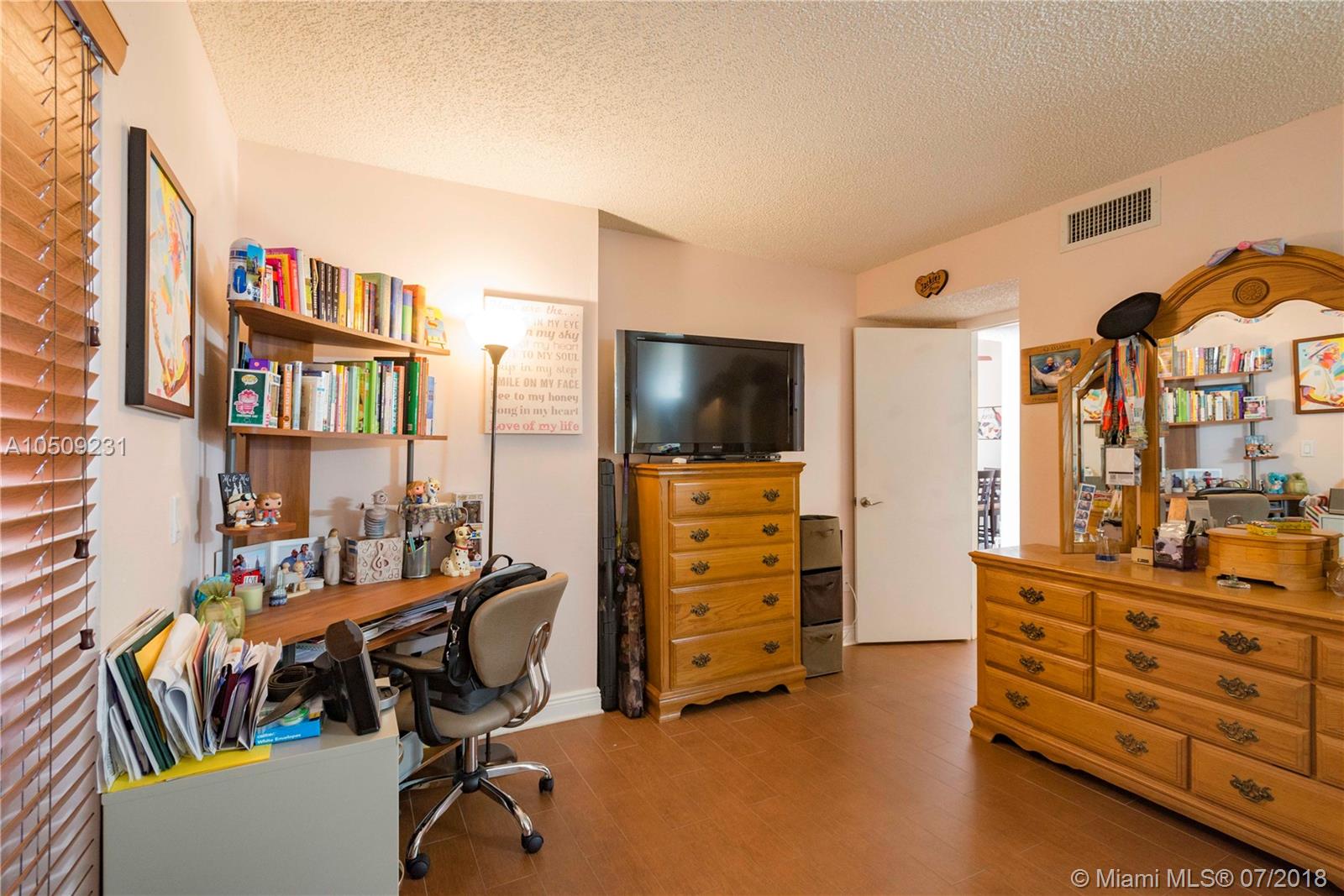 CROSSINGS VILLAGE HOMES C - Residential