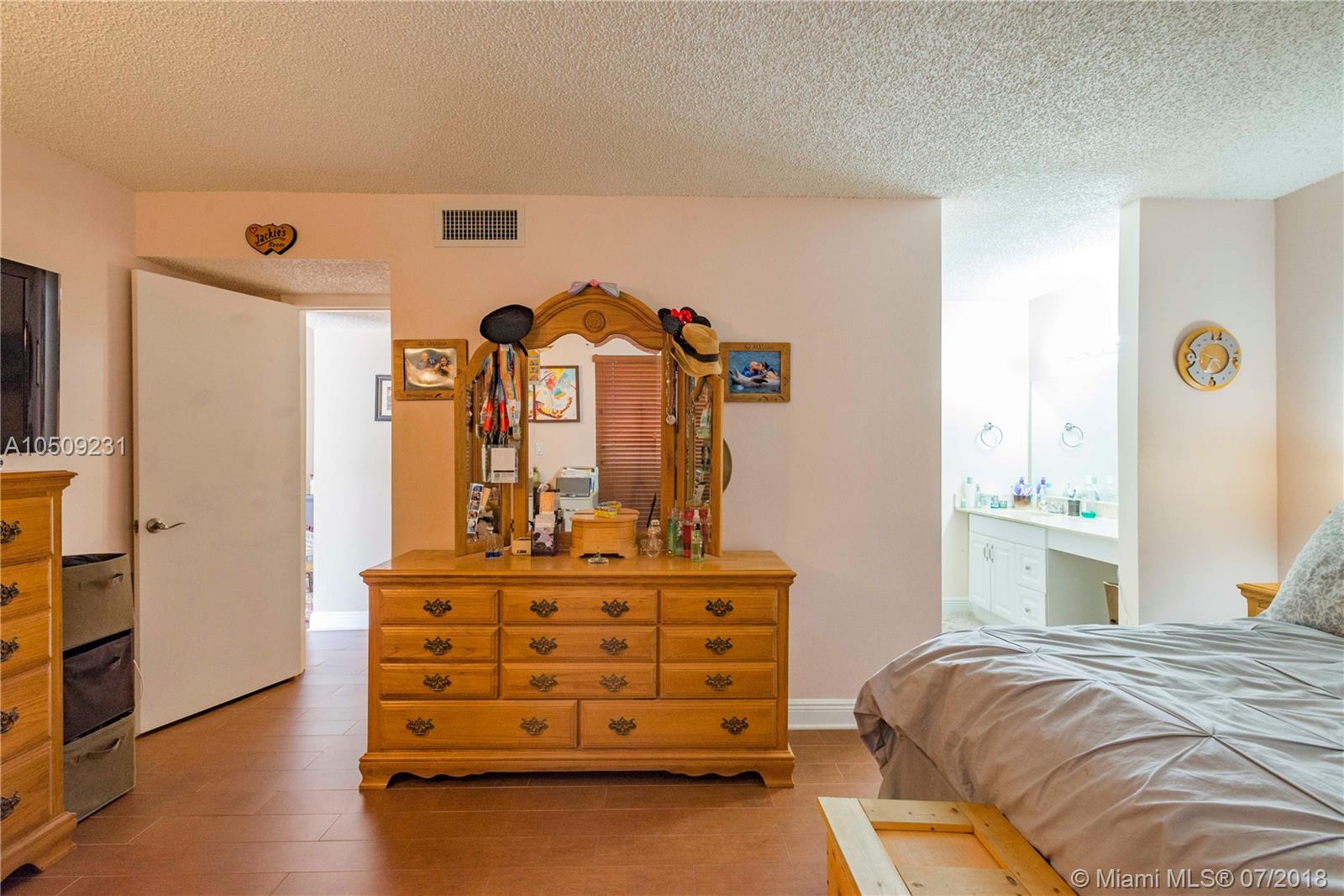 CROSSINGS VILLAGE HOMES C - Residential