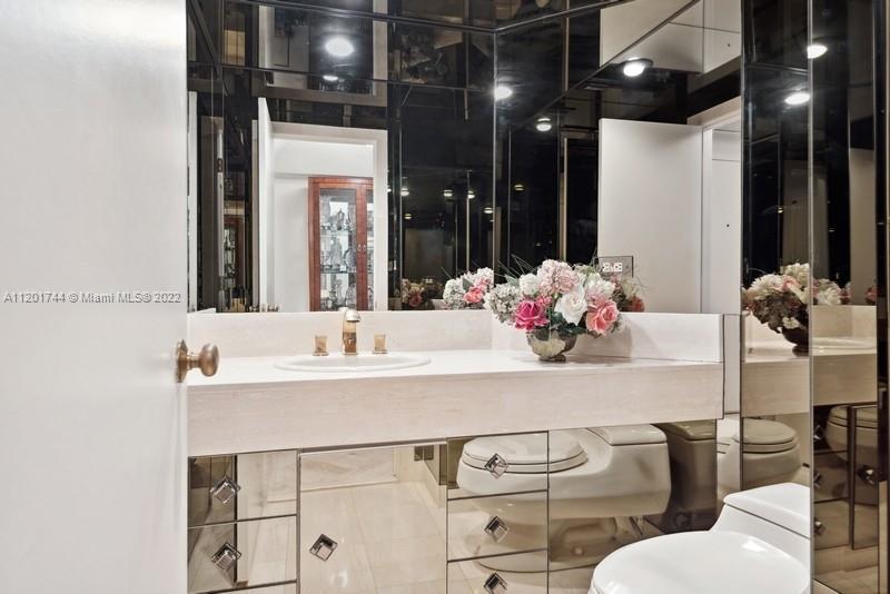 WILLIAMS ISLAND - Residential