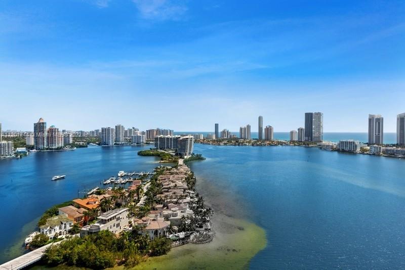 WILLIAMS ISLAND - Residential