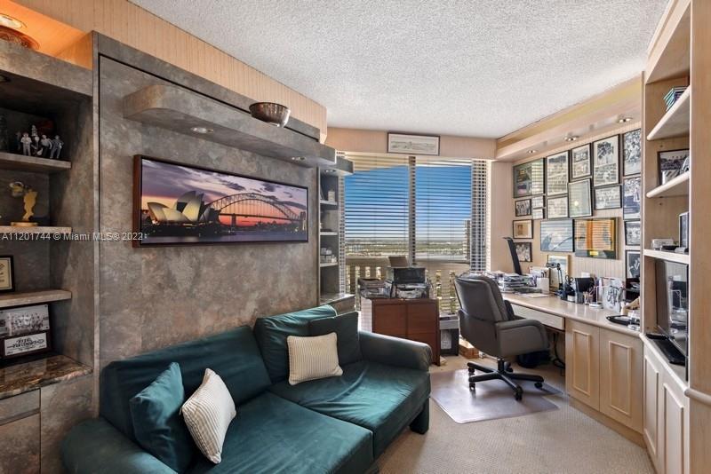 WILLIAMS ISLAND - Residential