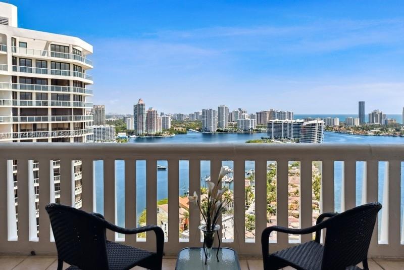 WILLIAMS ISLAND - Residential