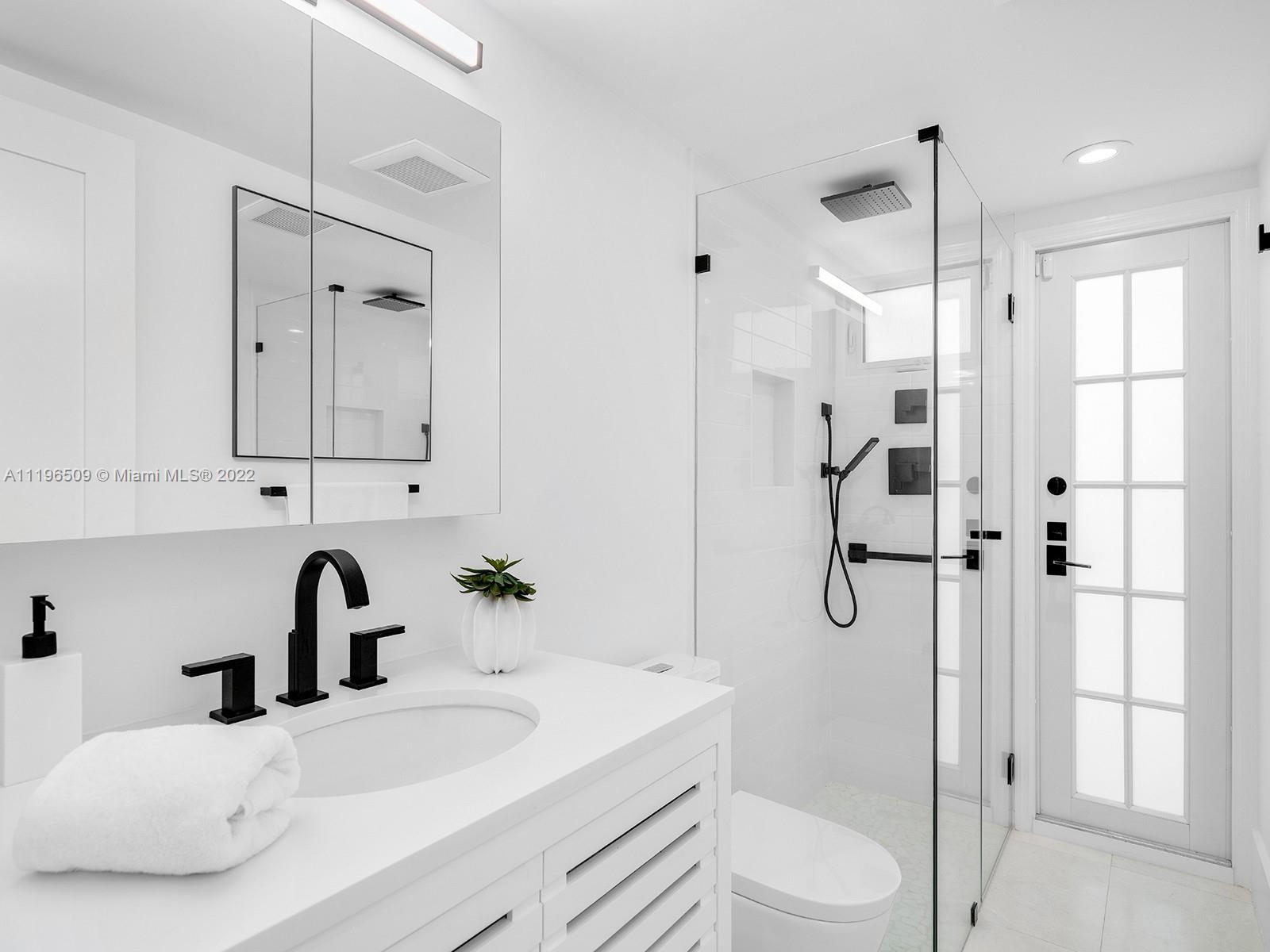 PINE ACRES ESTS - Residential