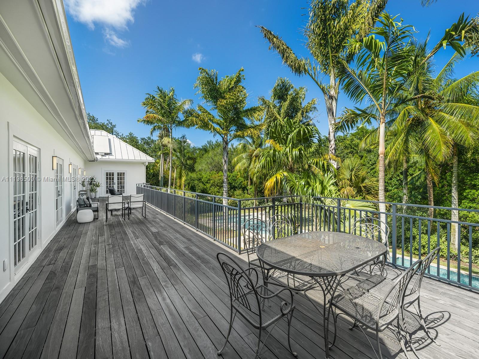 PINE ACRES ESTS - Residential