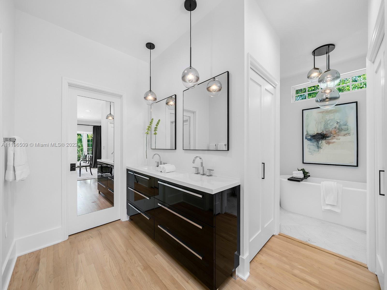 PINE ACRES ESTS - Residential