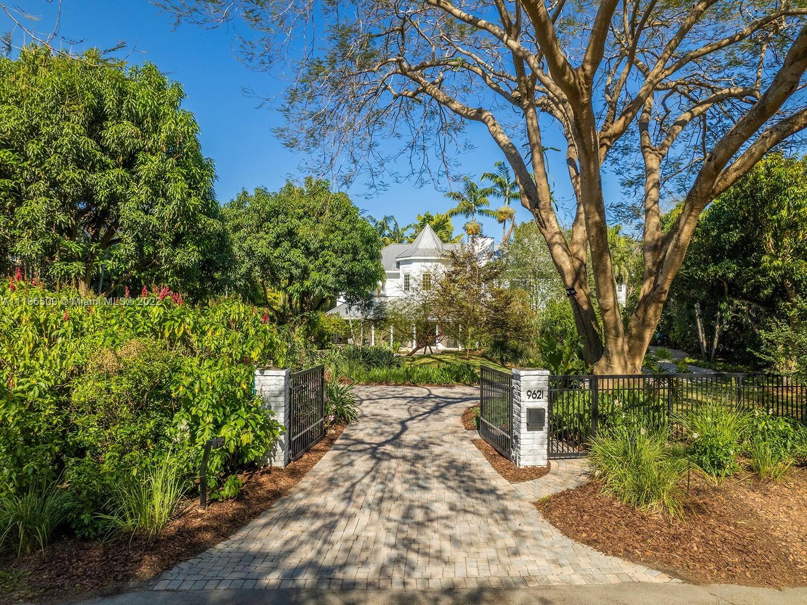 PINE ACRES ESTS - Residential