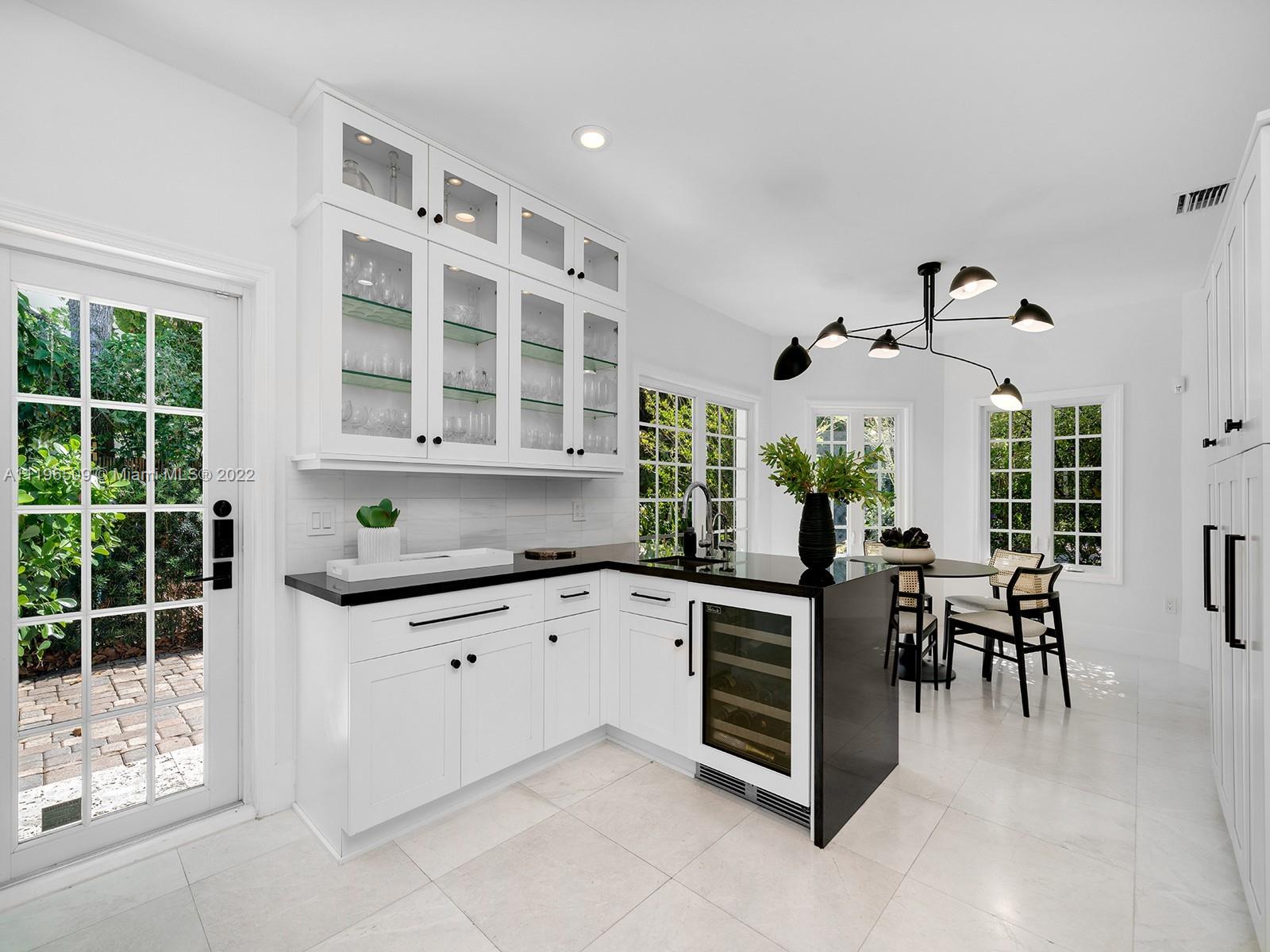 PINE ACRES ESTS - Residential