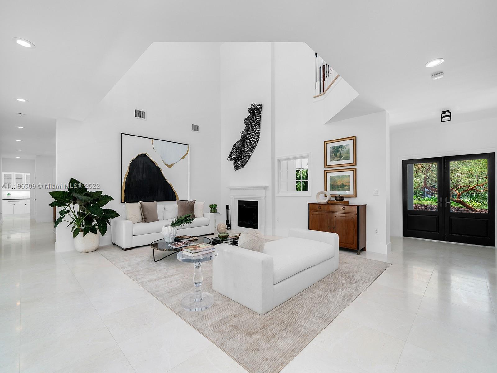 PINE ACRES ESTS - Residential