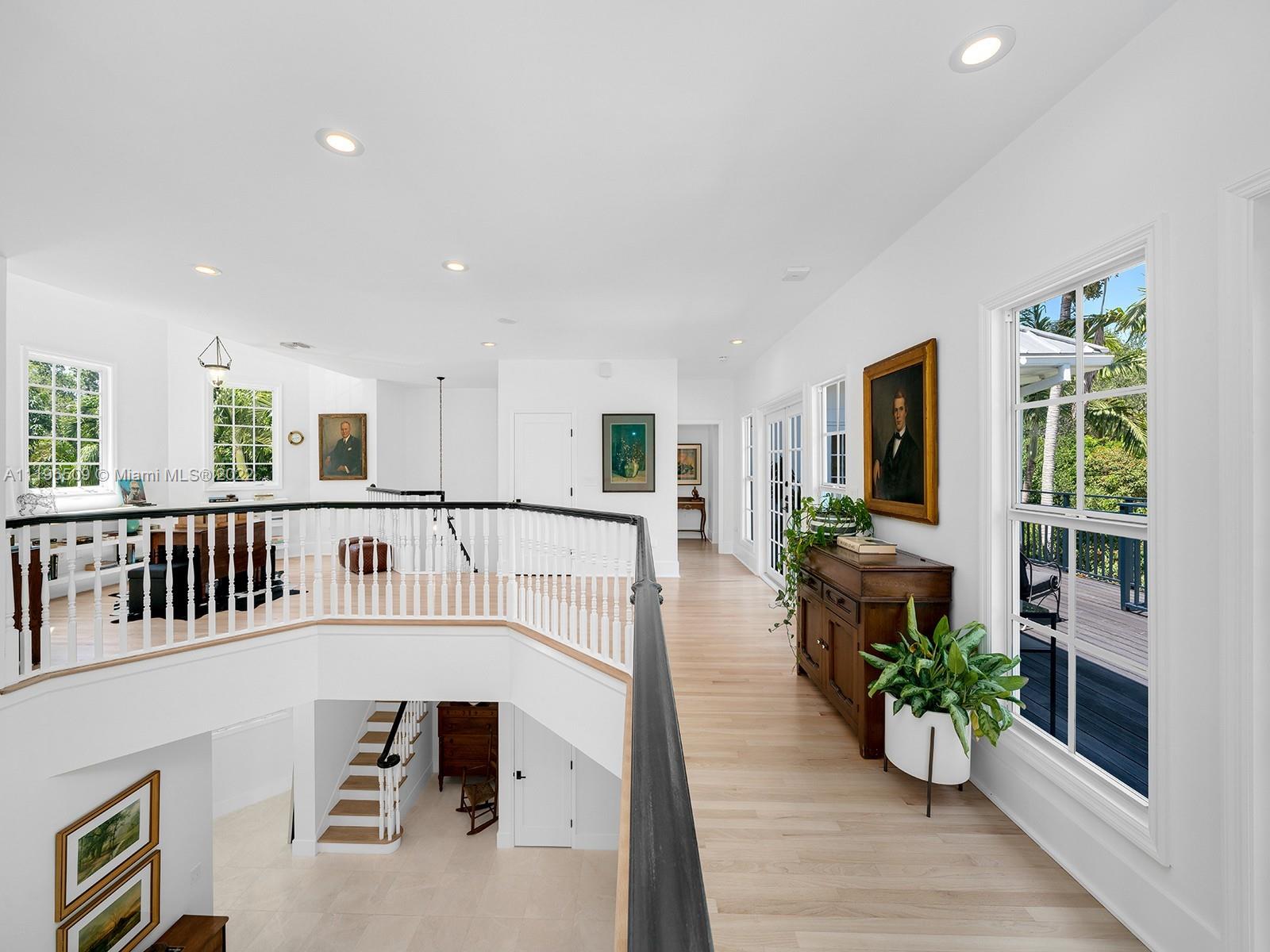 PINE ACRES ESTS - Residential